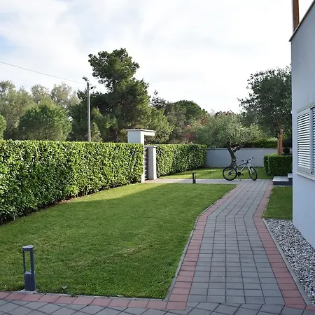 Apartments Villa Clementa Zadar Exterior photo